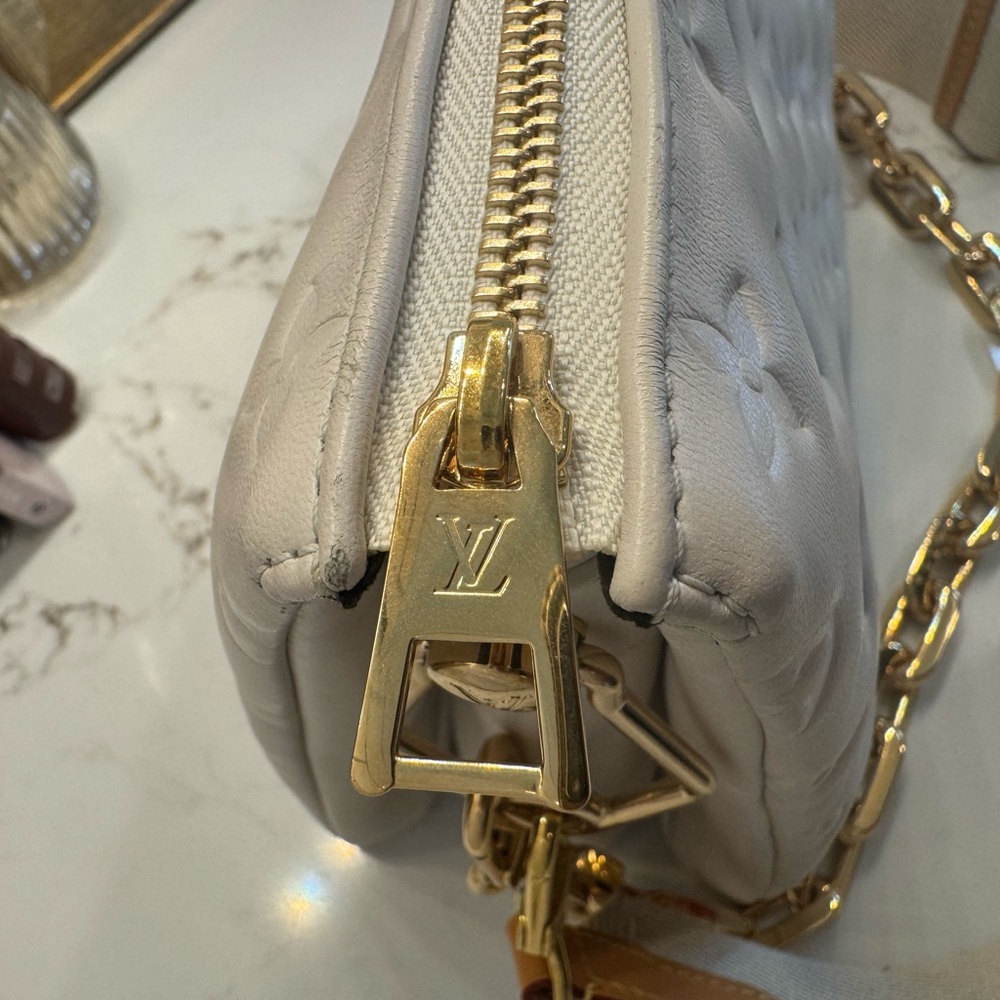 Louis Vuitton Coussin PM - Picture 5 of 13